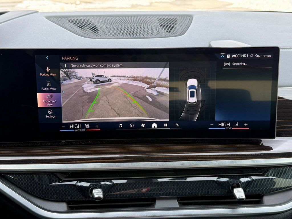 Used 2025 BMW X5 xDrive50e image 16