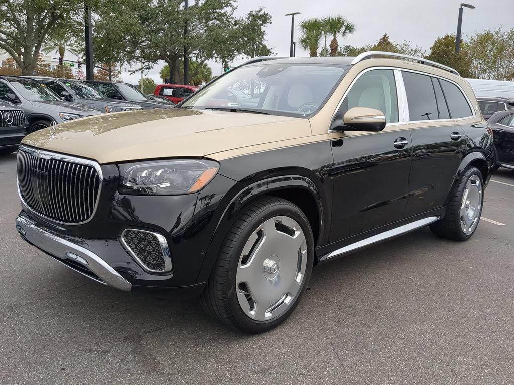 Used 2024 Mercedes-Benz Maybach GLS 600 4MATIC image 5