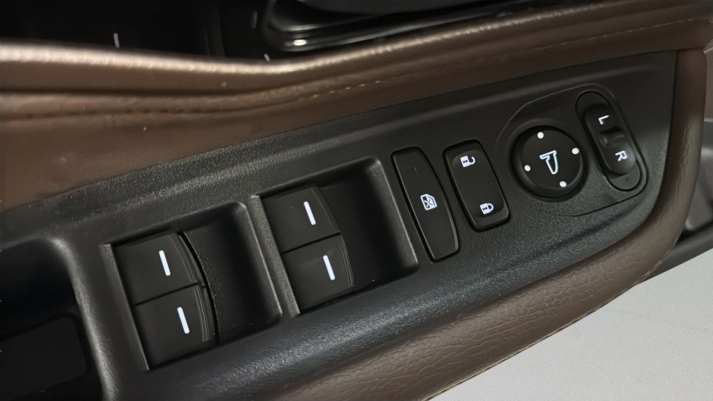 Used 2025 Honda Odyssey Touring image 15