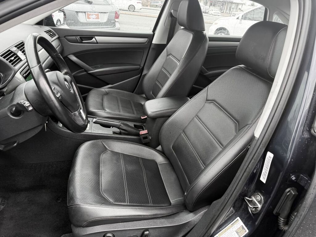 Used 2014 Volkswagen Passat 1.8T S image 8