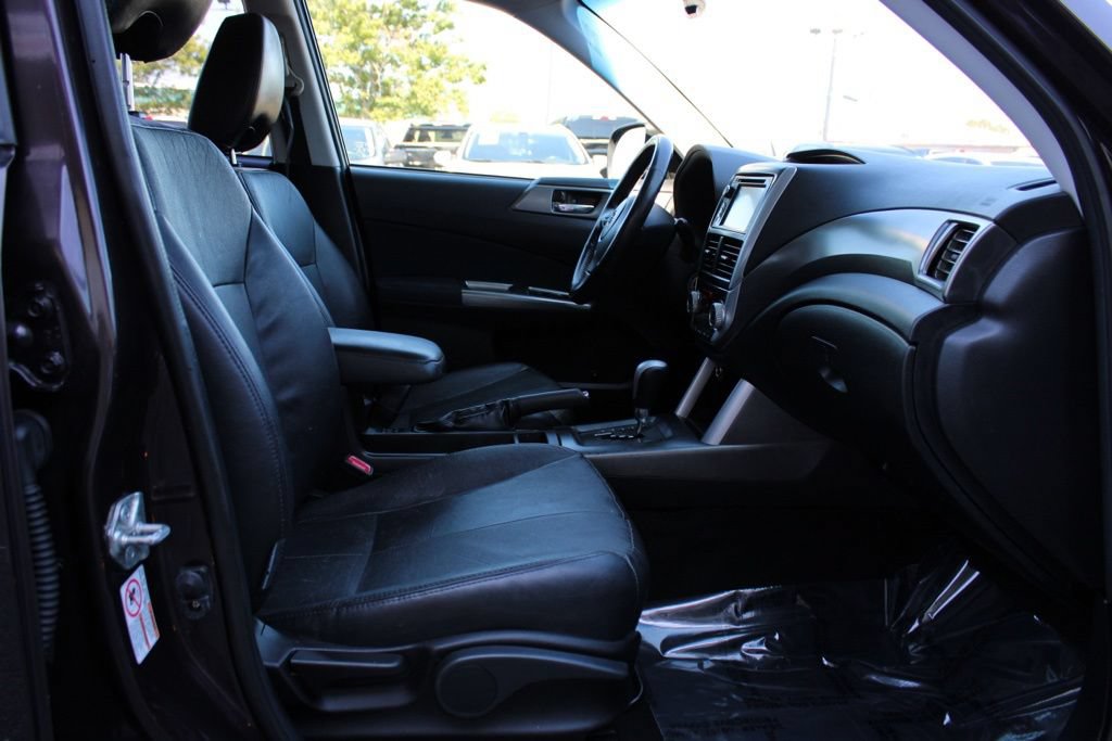 Used 2013 Subaru Forester 2.5X Touring AWD/4WD image 11