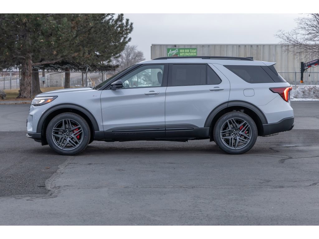 New 2026 Ford Explorer ST-Line w/ ST-Line Street Pack image 6