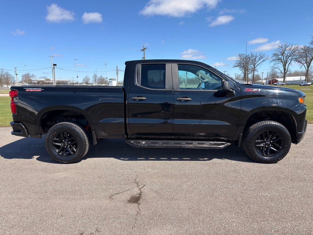 Used 2019 Chevrolet Silverado 1500 Custom Trail Boss w/ Custom Convenience Package AWD/4WD image 5