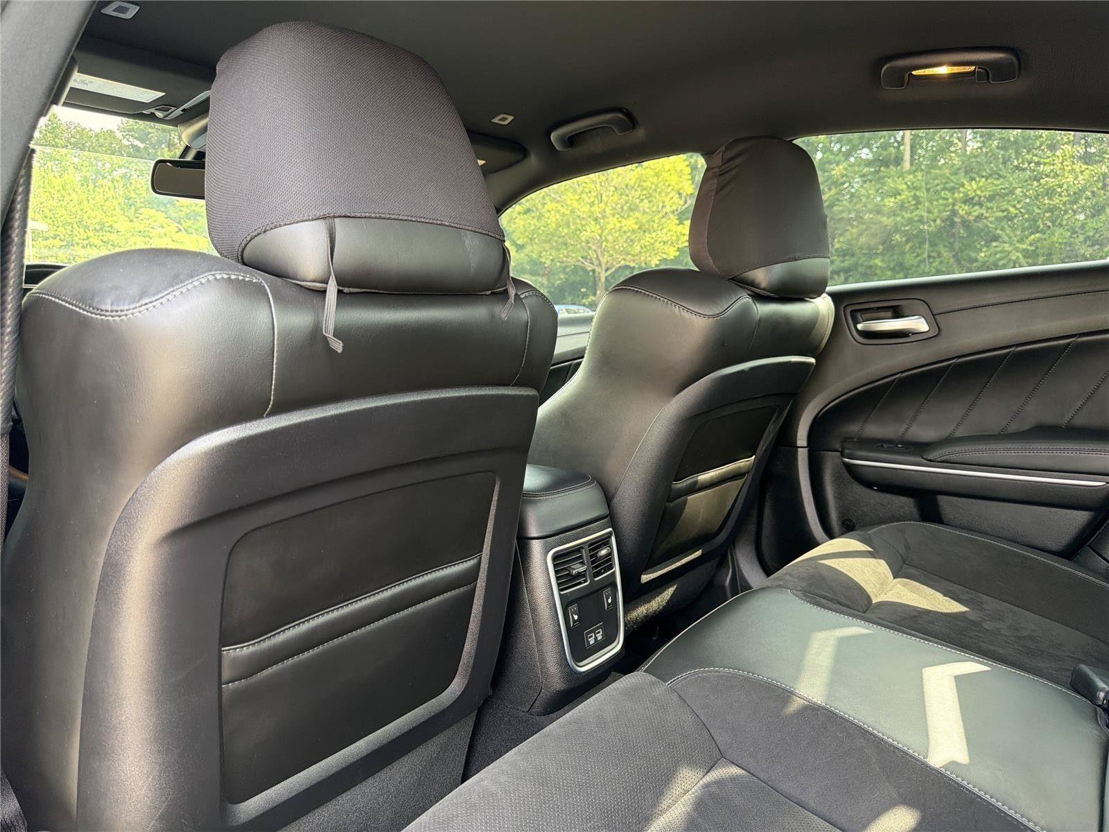 Used 2022 Dodge Charger Scat Pack w/ Dynamics Package RWD image 26
