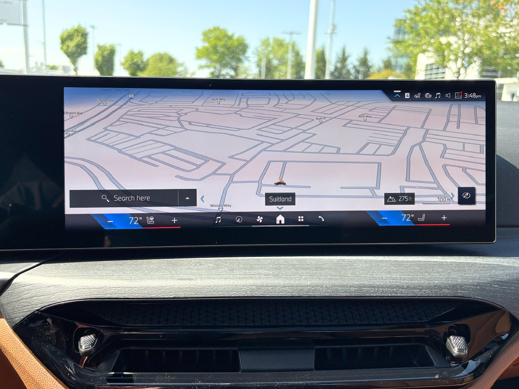New 2026 BMW 330i xDrive Sedan w/ Premium Package AWD/4WD image 18