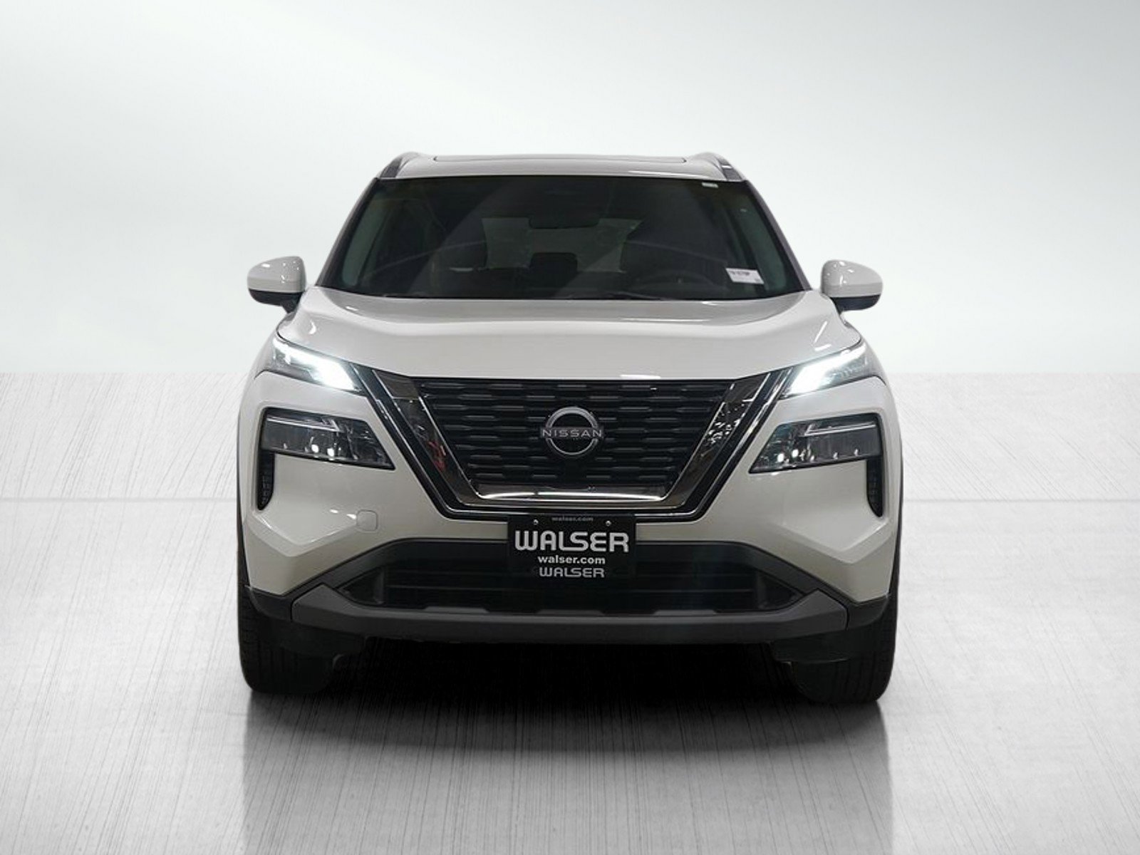 Used 2023 Nissan Rogue SV w/ SV Premium B Package image 8