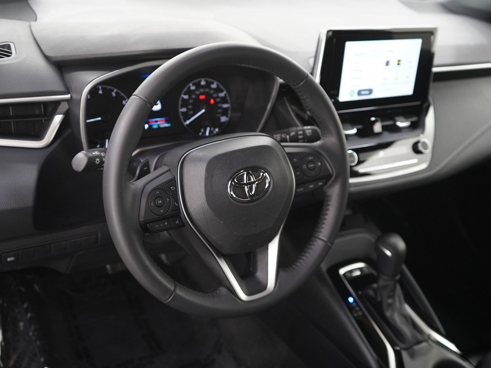 Used 2024 Toyota Corolla SE w/ SE Package FWD image 20