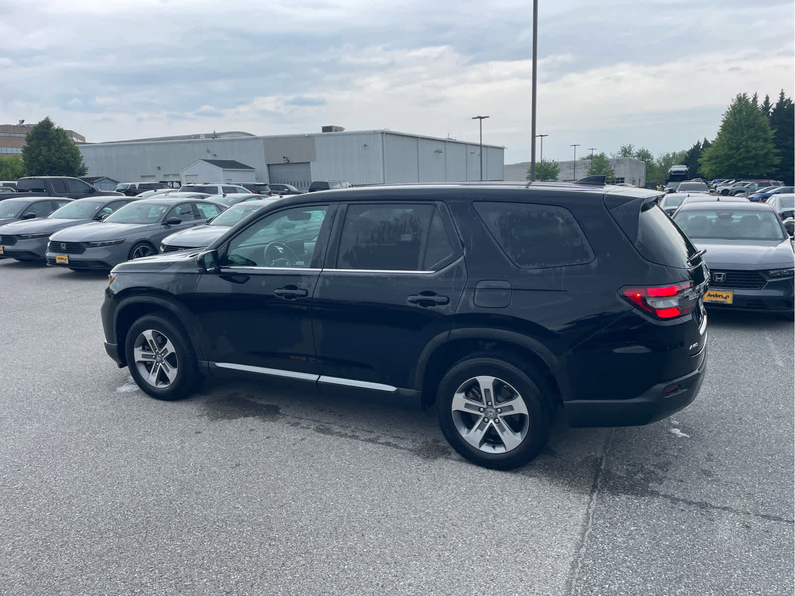 Used 2023 Honda Pilot EX-L image 14