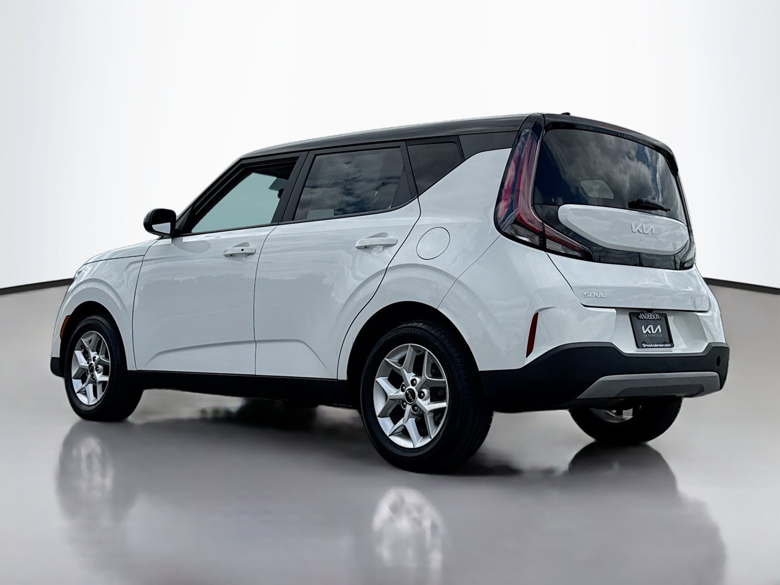 Used 2023 Kia Soul S FWD image 12