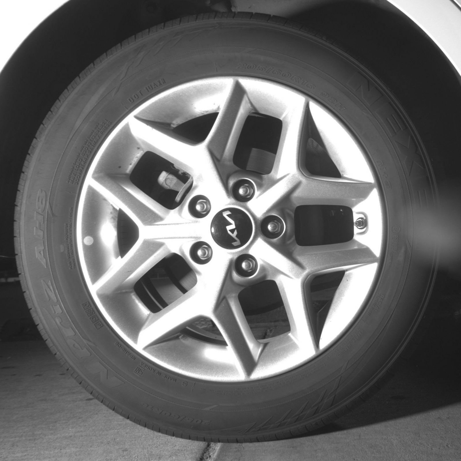 Used 2025 Kia Soul LX w/ LX Technology Package FWD image 31