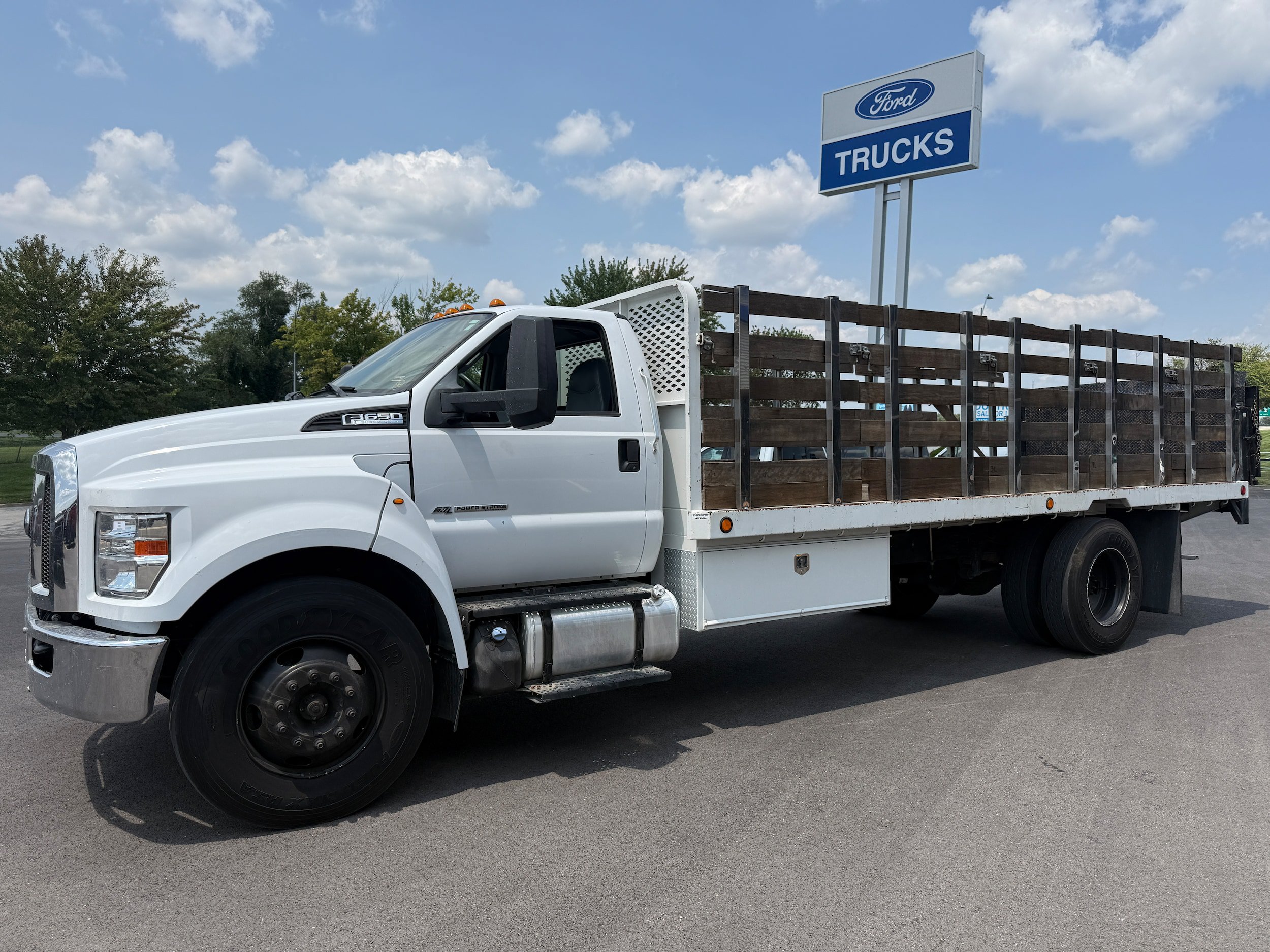 Used 2021 Ford F650 2WD Regular Cab Super Duty image 4