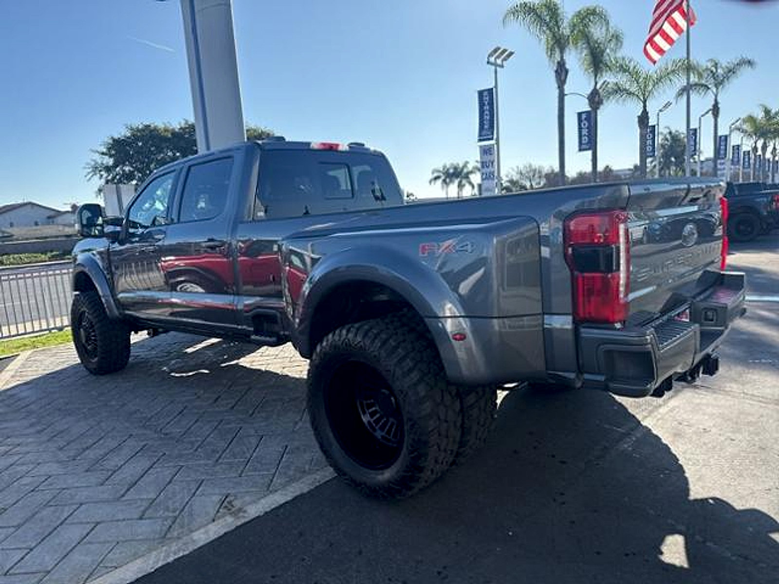 Used 2026 Ford F450 Lariat w/ FX4 Off-Road Package AWD/4WD image 32