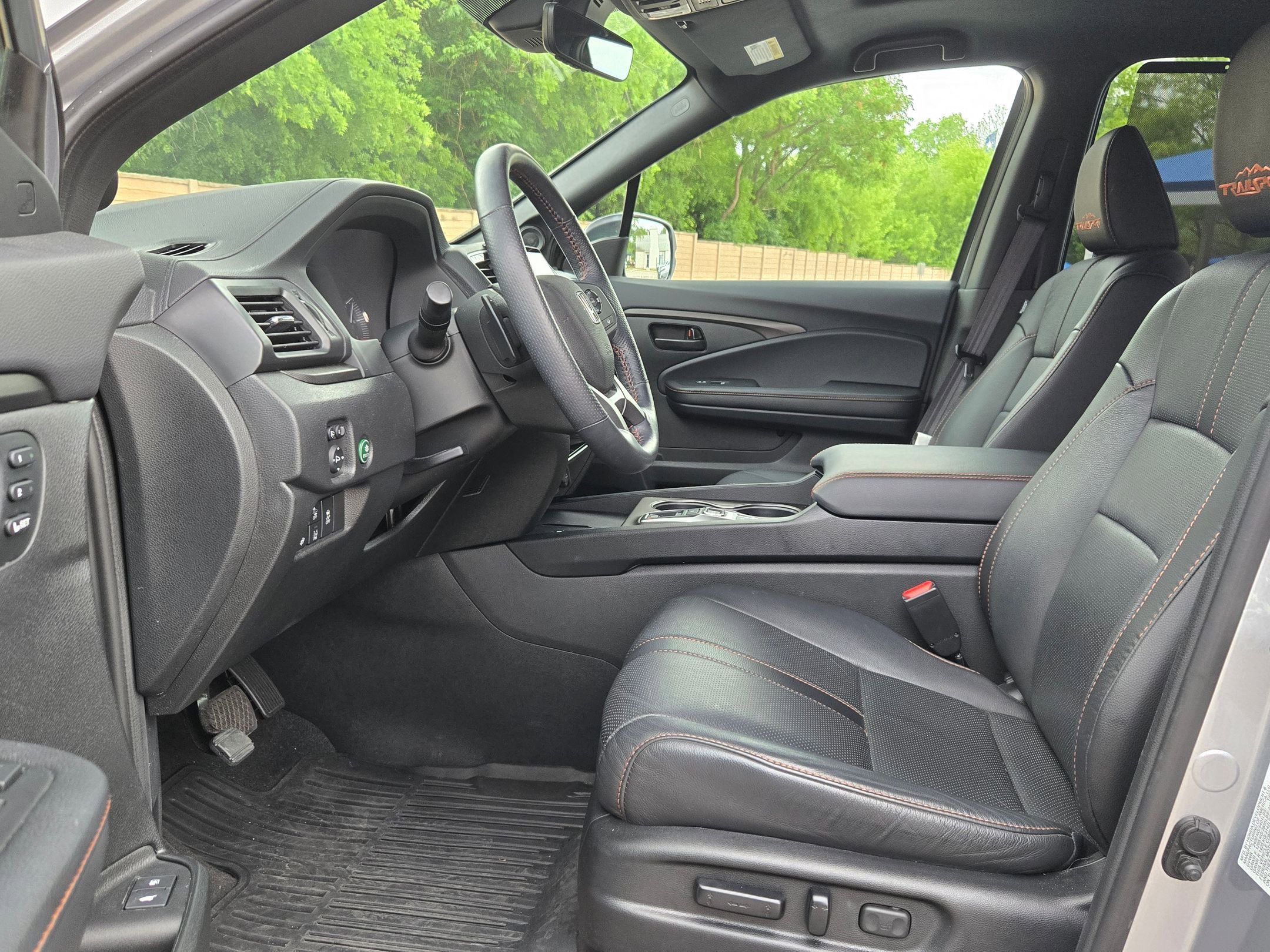 Certified 2024 Honda Passport TrailSport image 8