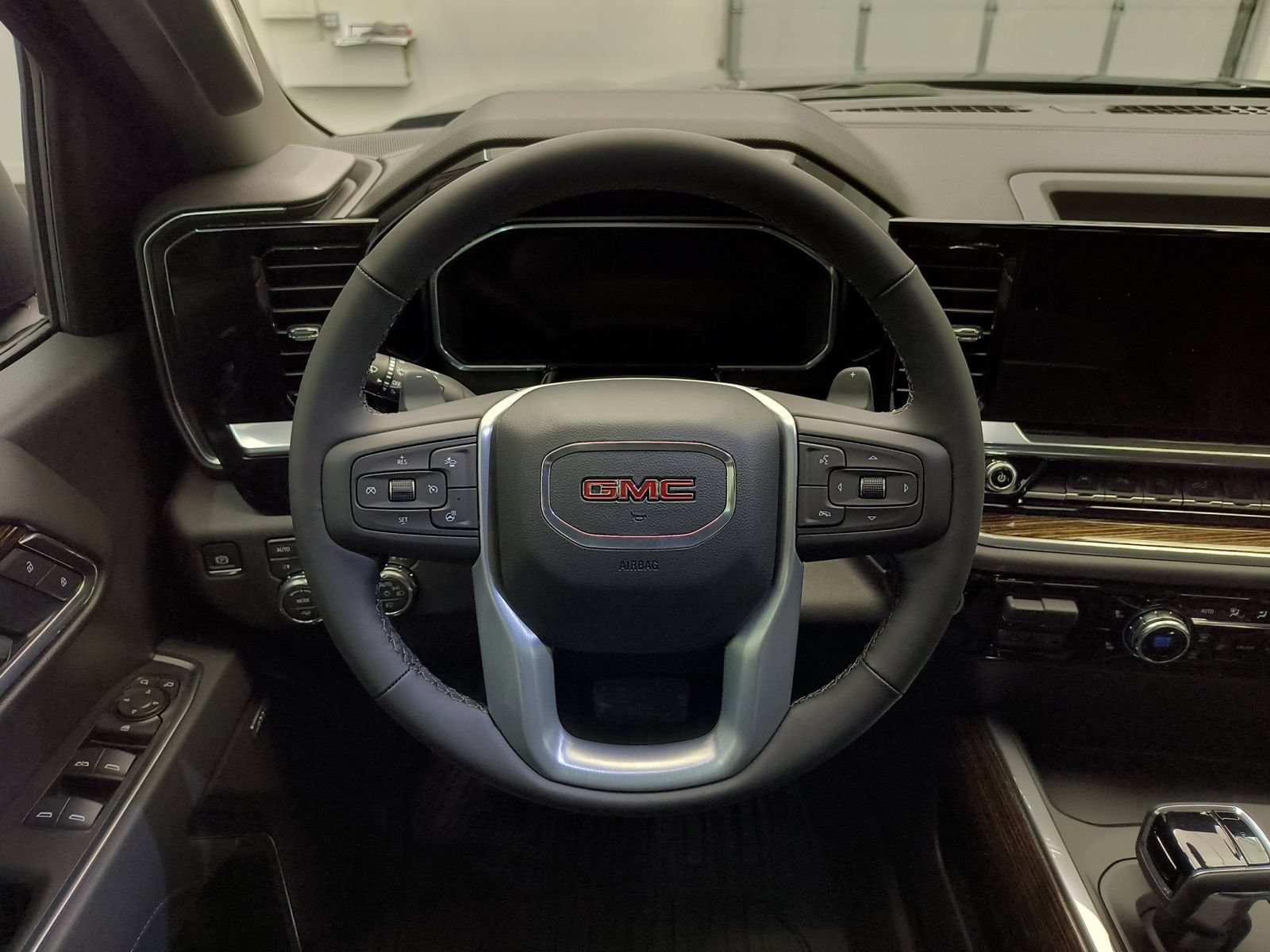 New 2026 GMC Sierra 1500 Elevation w/ Elevation Premium Package AWD/4WD image 23