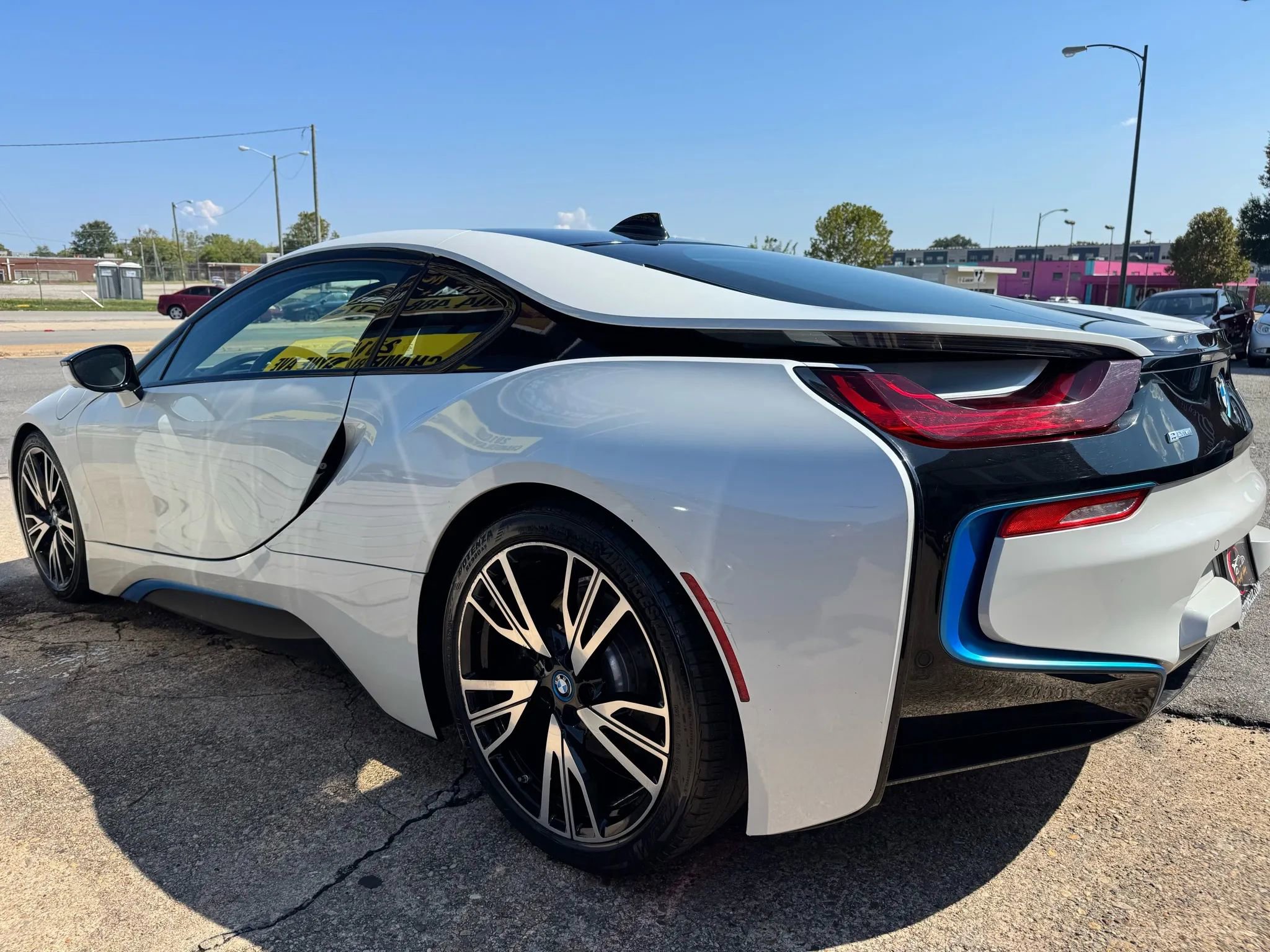 Used 2016 BMW i8 image 5