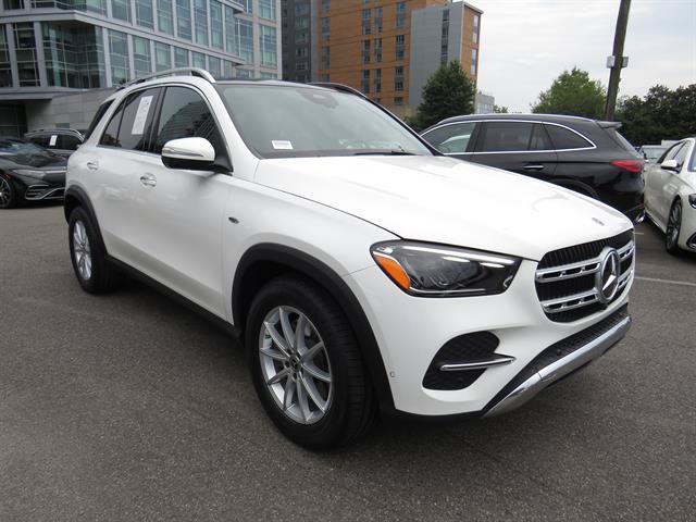 Used 2025 Mercedes-Benz GLE 450e 4MATIC w/ Winter Package image 5