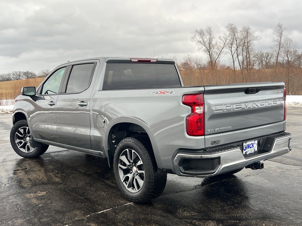 Used 2024 Chevrolet Silverado 1500 LT image 2