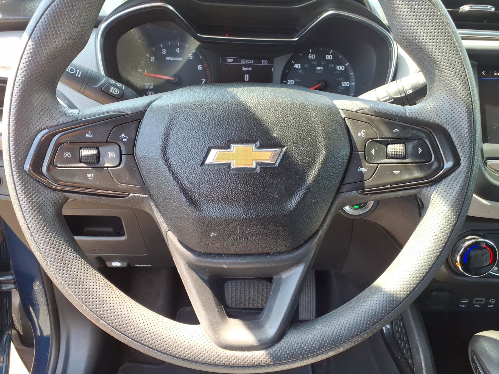 Used 2021 Chevrolet TrailBlazer LT w/ Driver Confidence Package AWD/4WD image 17