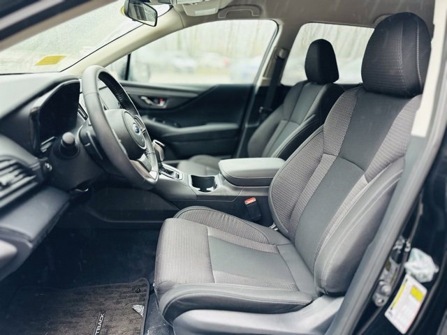Used 2025 Subaru Outback Premium image 19