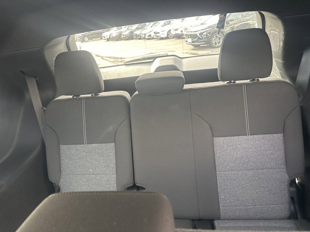 Used 2025 GMC Acadia Elevation image 14