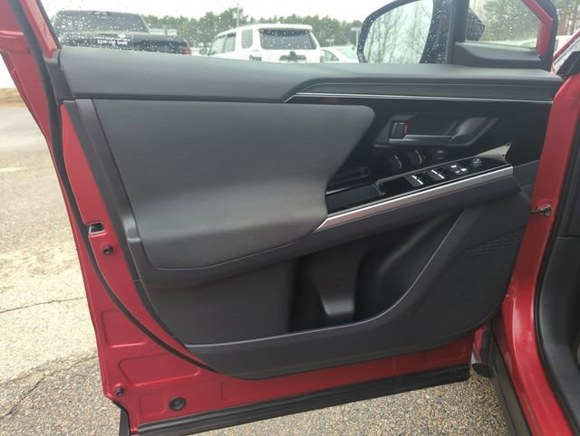 Used 2023 Subaru Solterra AWD image 13