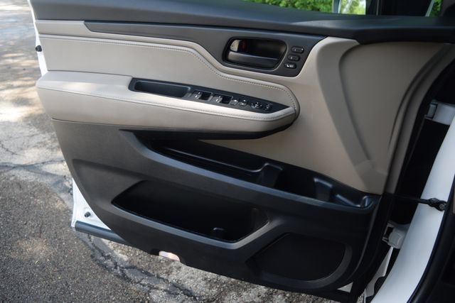 Used 2024 Honda Odyssey EX-L image 18