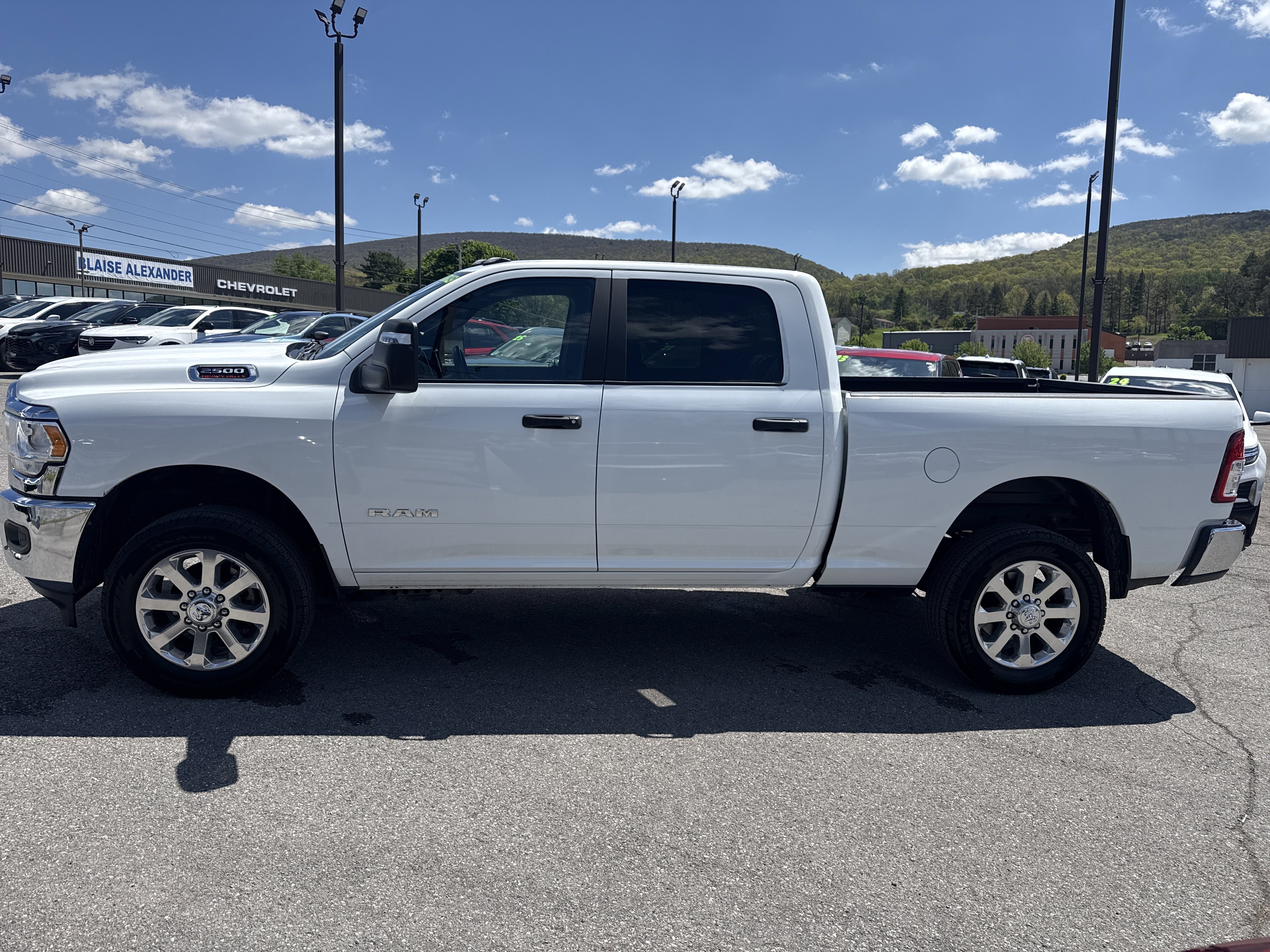 Used 2023 RAM 2500 Big Horn w/ Level 1 Equipment Group AWD/4WD image 18