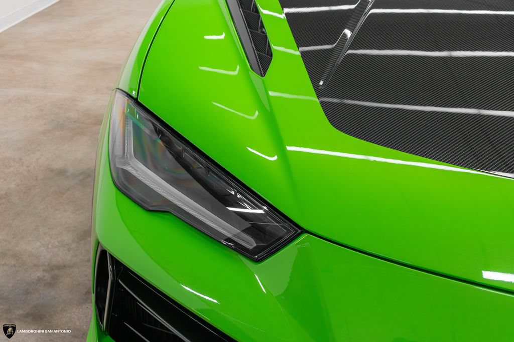 Used 2024 Lamborghini Urus Performante AWD/4WD image 12