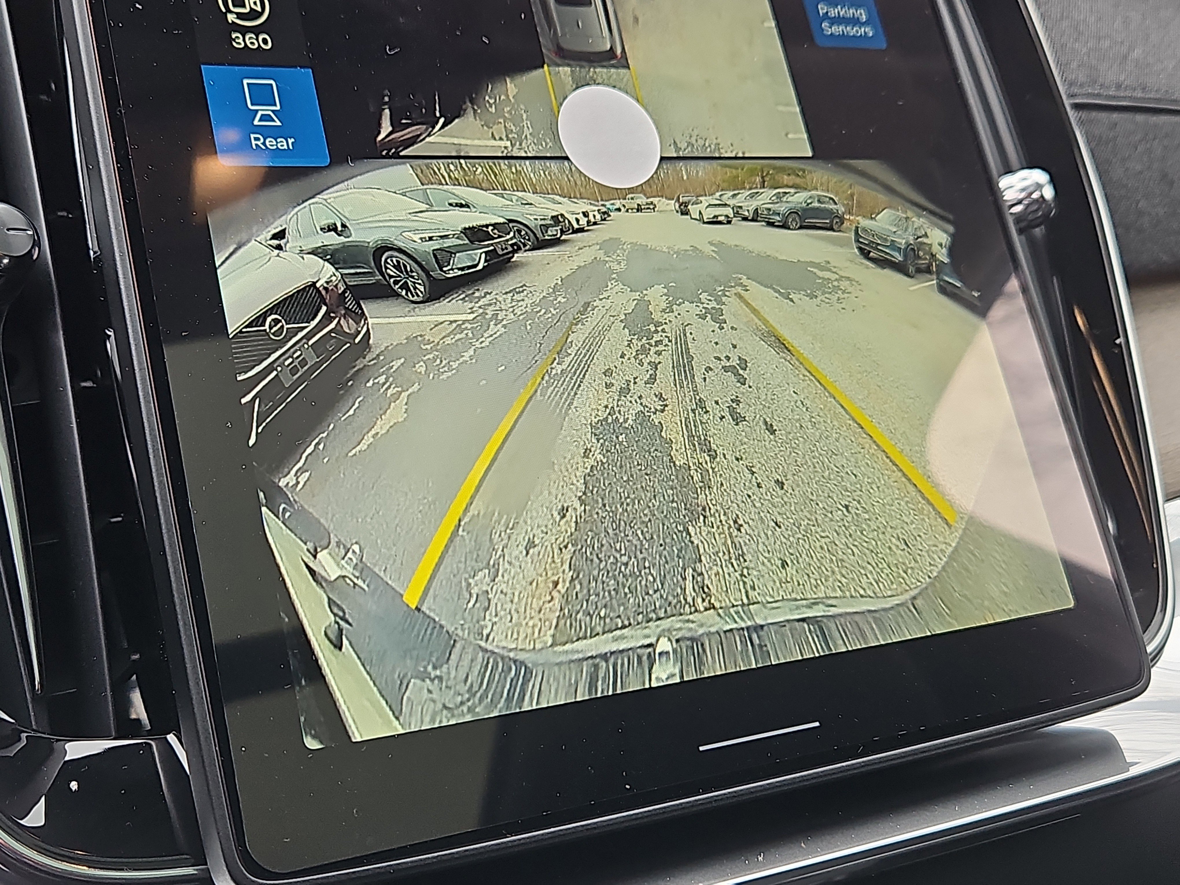 New 2026 Volvo XC90 B5 Plus w/ Protection Package Premier image 7