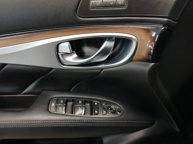 Used 2019 INFINITI Q70 L 3.7 w/ Sensory Package RWD image 17