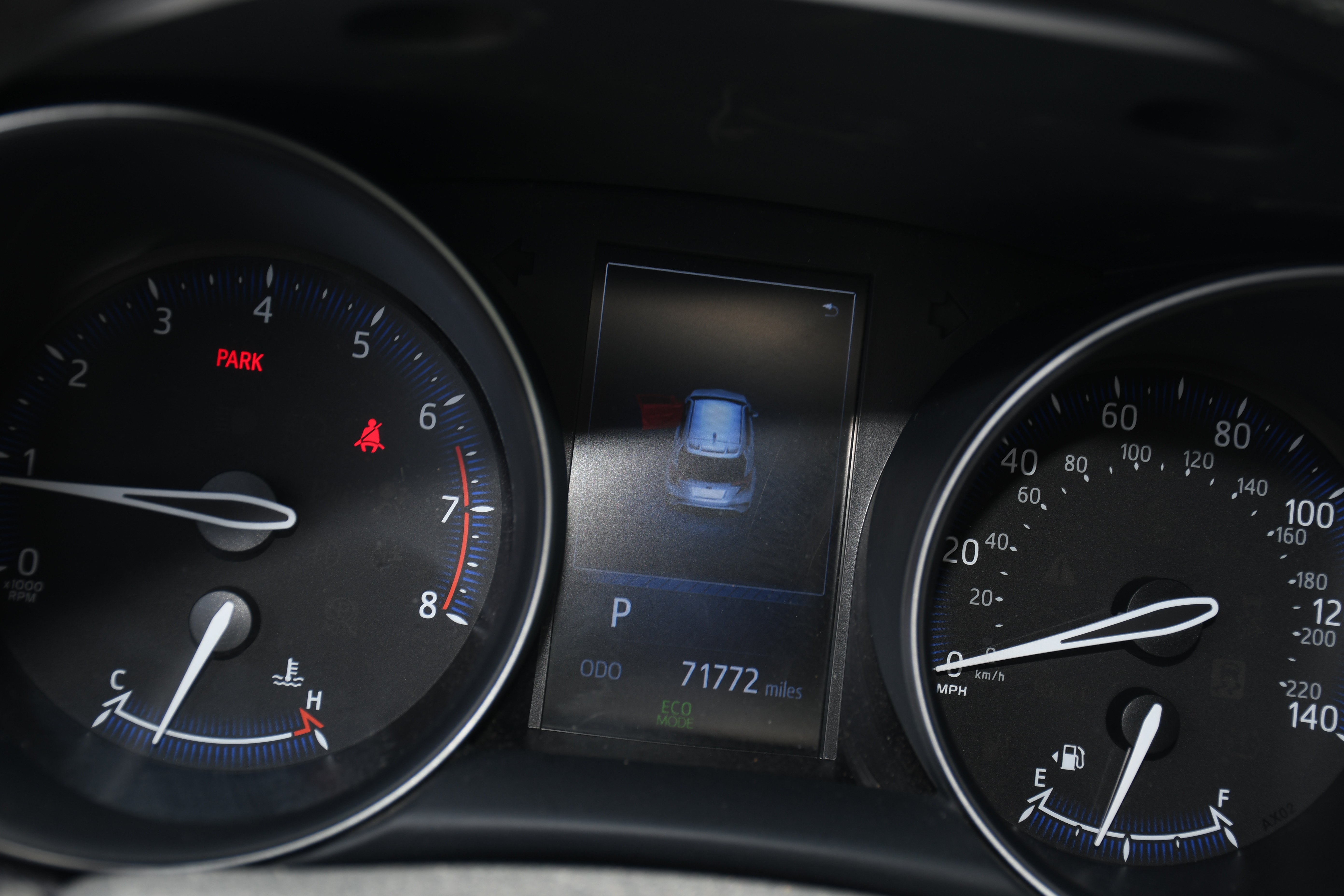 Used 2018 Toyota C-HR XLE FWD image 13