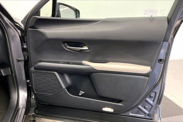 Used 2023 Lexus UX 250h FWD w/ Accessory Package (Z2) image 27