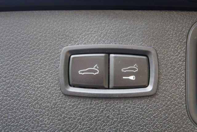 Used 2022 Porsche Macan image 25