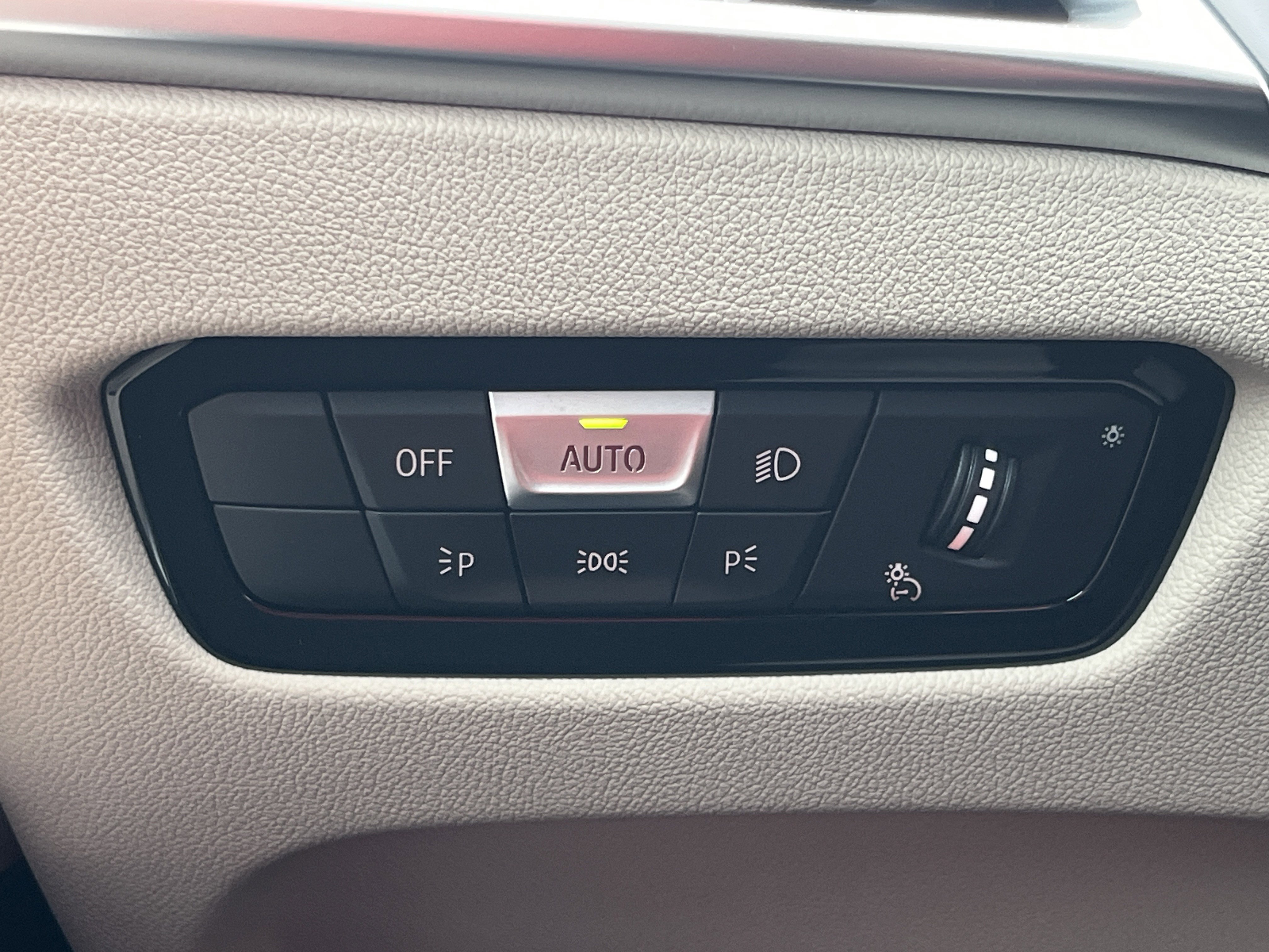 Used 2026 BMW M340i xDrive M340i NA xDrive w/ Premium Package image 15