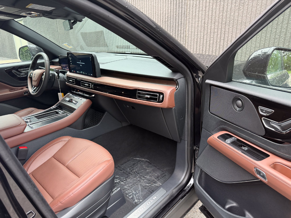 New 2026 Lincoln Aviator Reserve AWD/4WD image 37