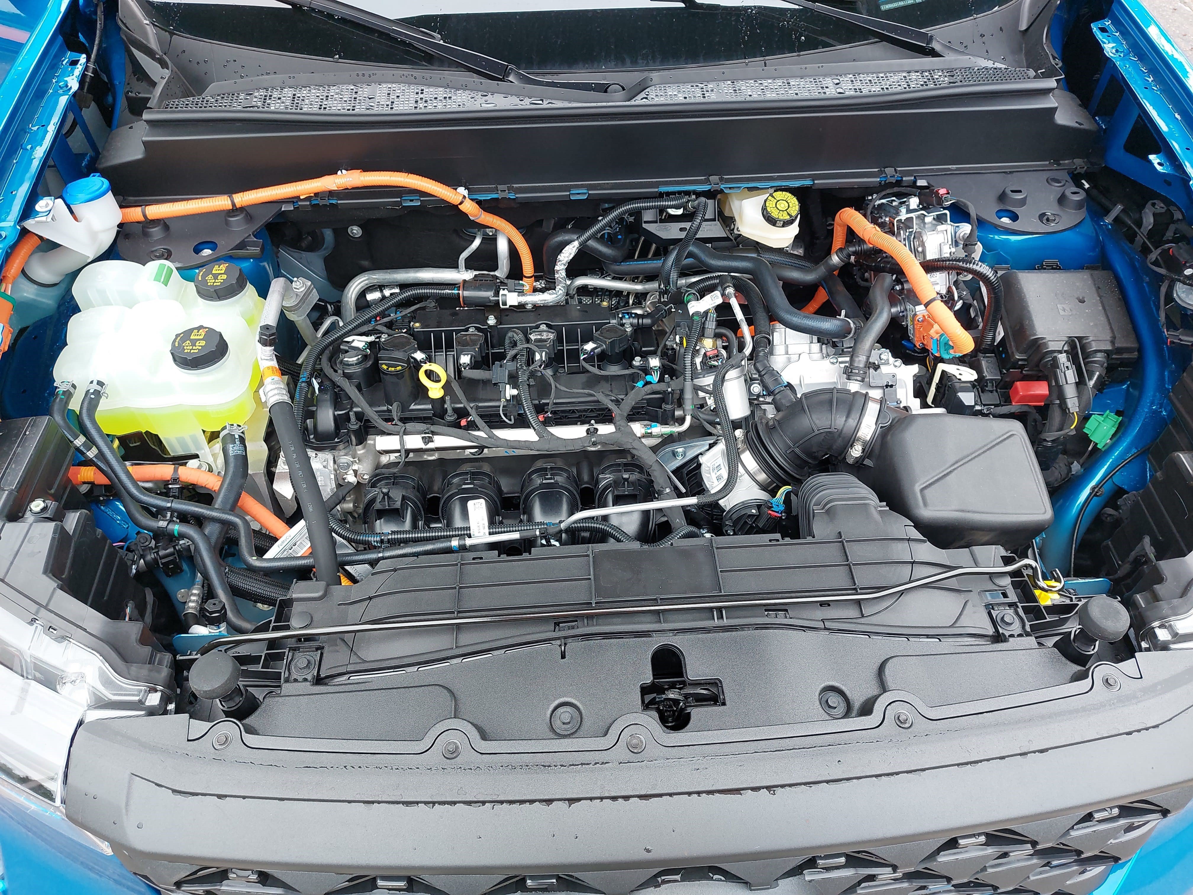 New 2026 Ford Maverick XLT w/ XLT Luxury Package FWD image 32