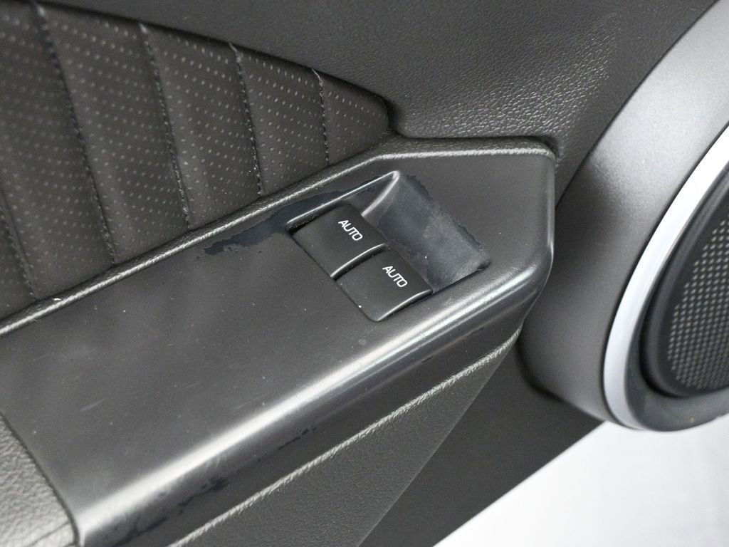 Used 2014 Ford Mustang Shelby GT500 w/ Equipment Group 821A image 9