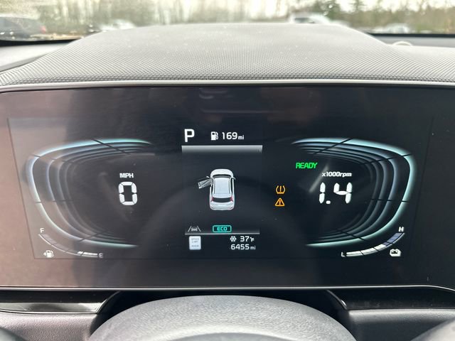 Used 2024 Kia Niro EX Touring image 29