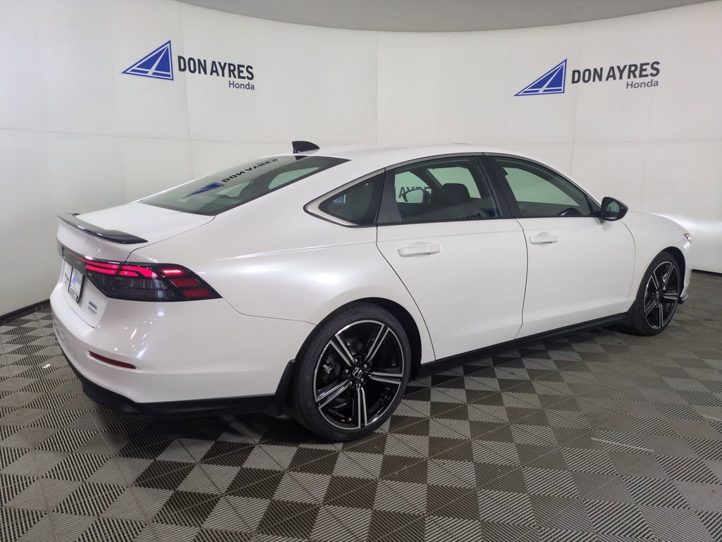 Certified 2025 Honda Accord Sport image 9