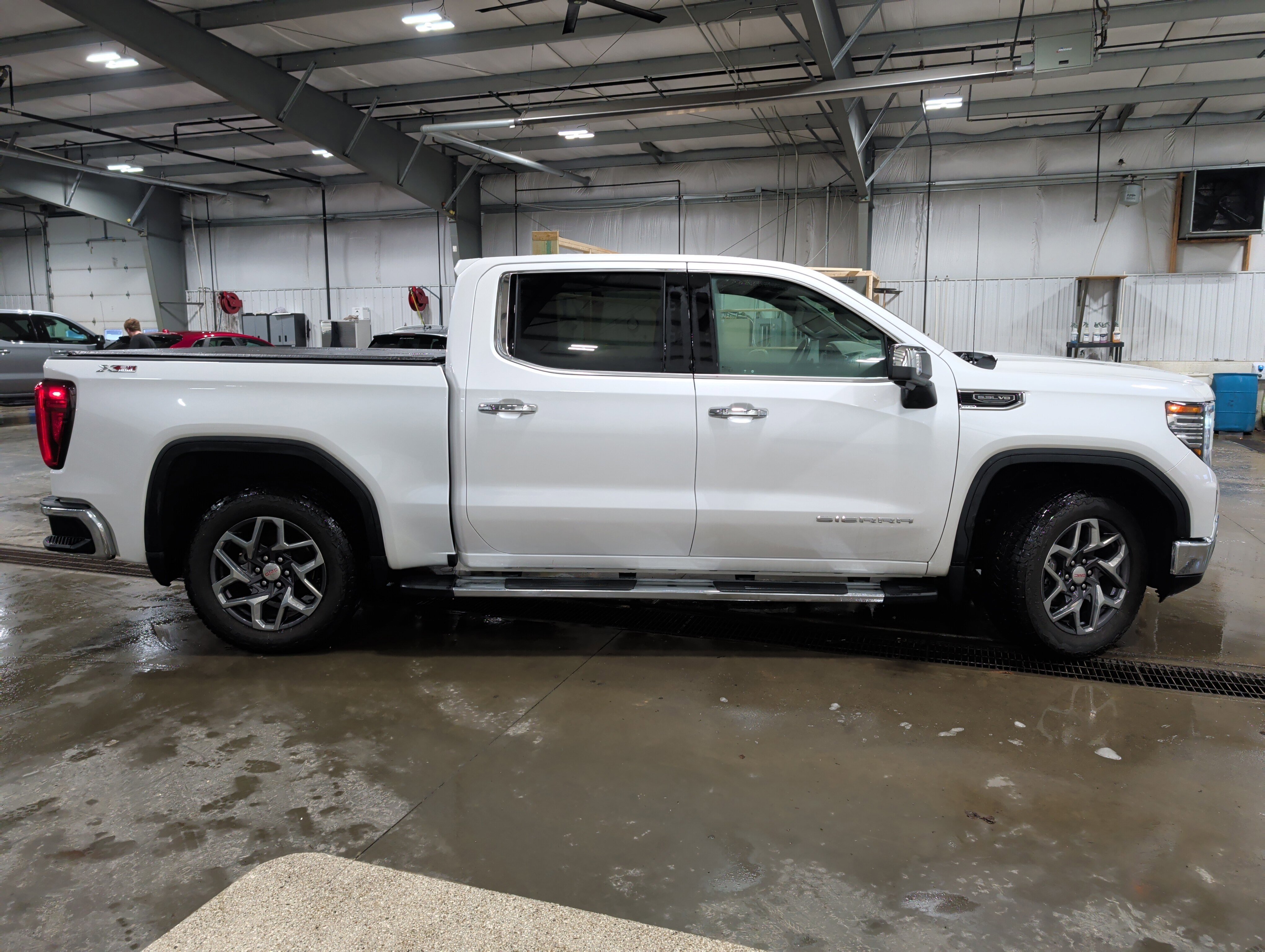 Used 2024 GMC Sierra 1500 SLT w/ SLT Premium Plus Package image 2
