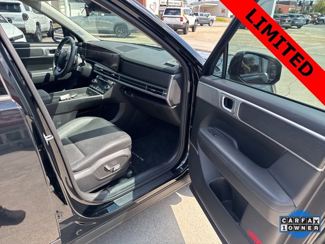 Used 2024 Hyundai Santa Fe Limited image 12