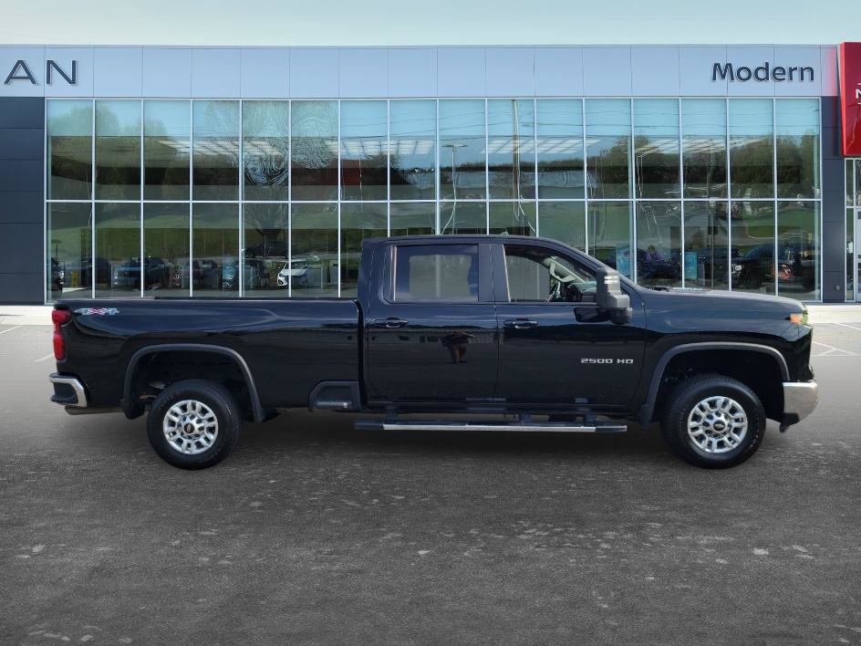 Used 2026 Chevrolet Silverado 2500 LT AWD/4WD image 4