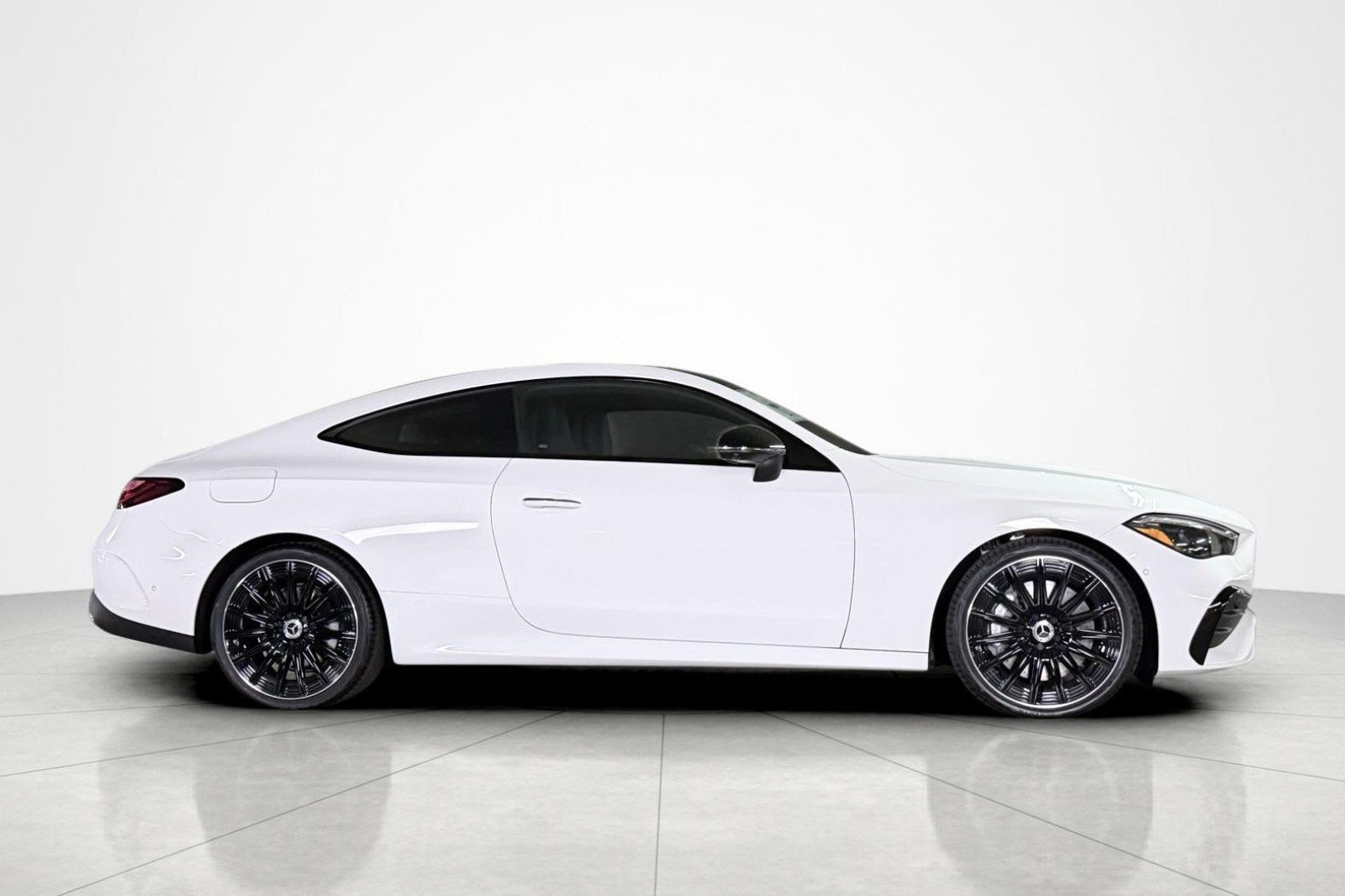 New 2026 Mercedes-Benz CLE 450 4MATIC Coupe image 6