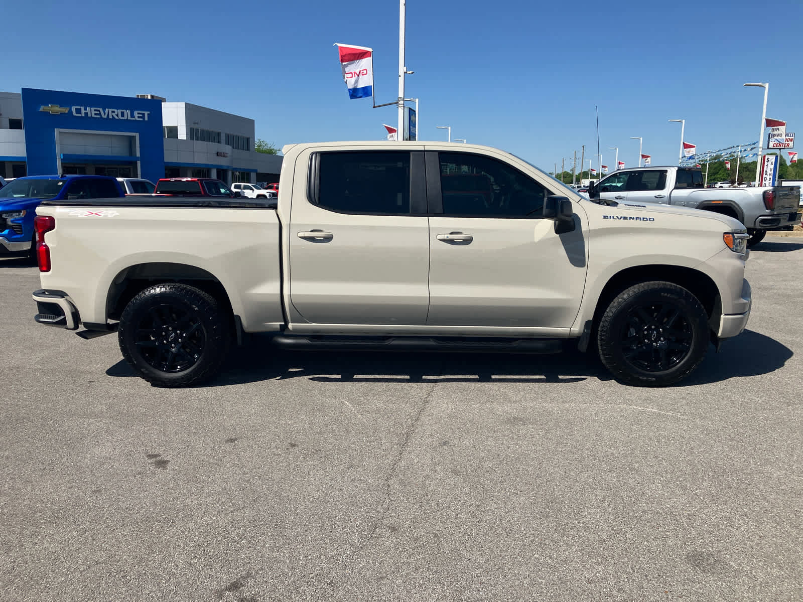Used 2026 Chevrolet Silverado 1500 RST w/ RST Select Package AWD/4WD image 8