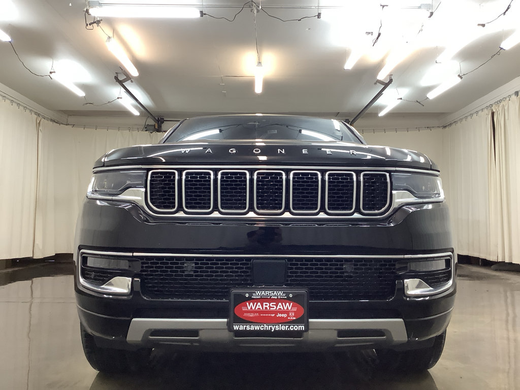 Used 2024 Jeep Wagoneer Series II AWD/4WD image 10