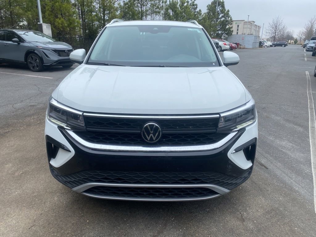 Used 2024 Volkswagen Taos SE image 8