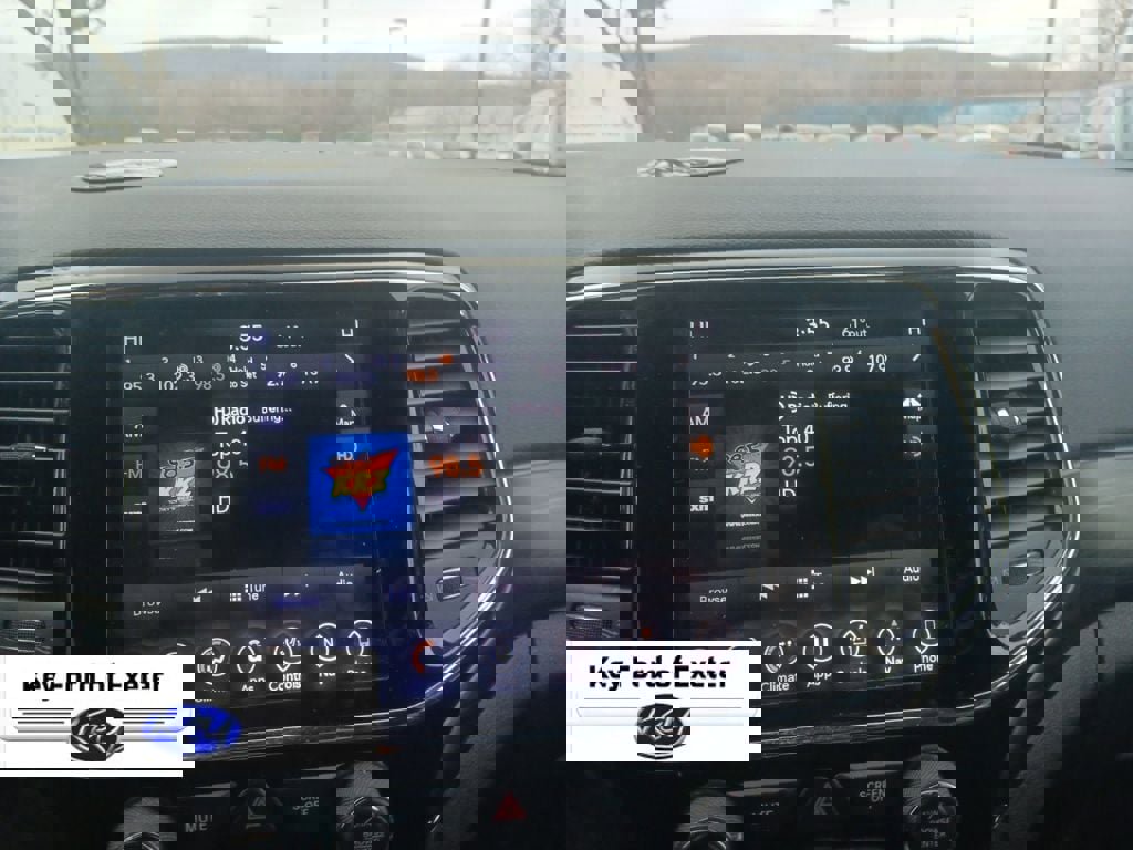 Used 2019 Jeep Grand Cherokee Altitude image 33