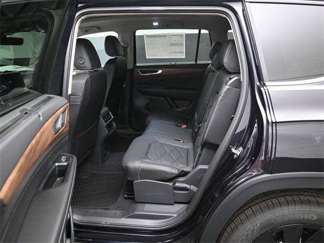 New 2026 Volkswagen Atlas SE image 11