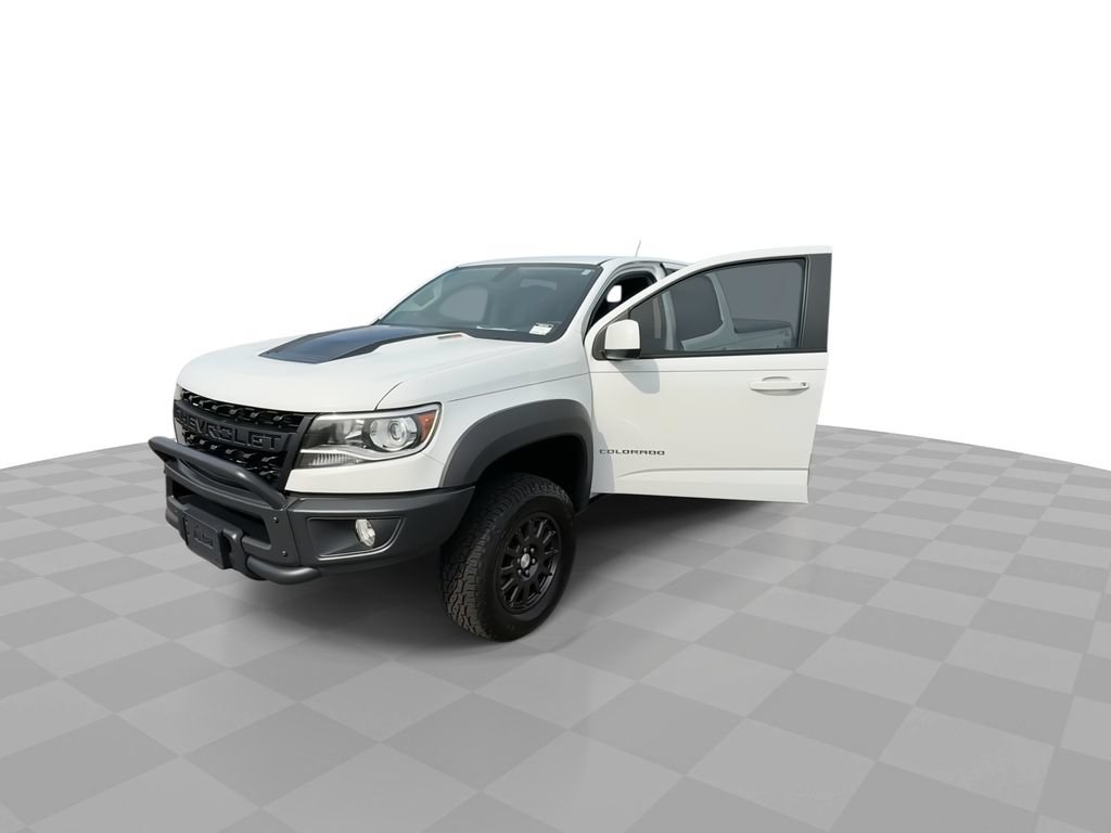 Certified 2022 Chevrolet Colorado ZR2 w/ Colorado ZR2 Bison Edition AWD/4WD image 3