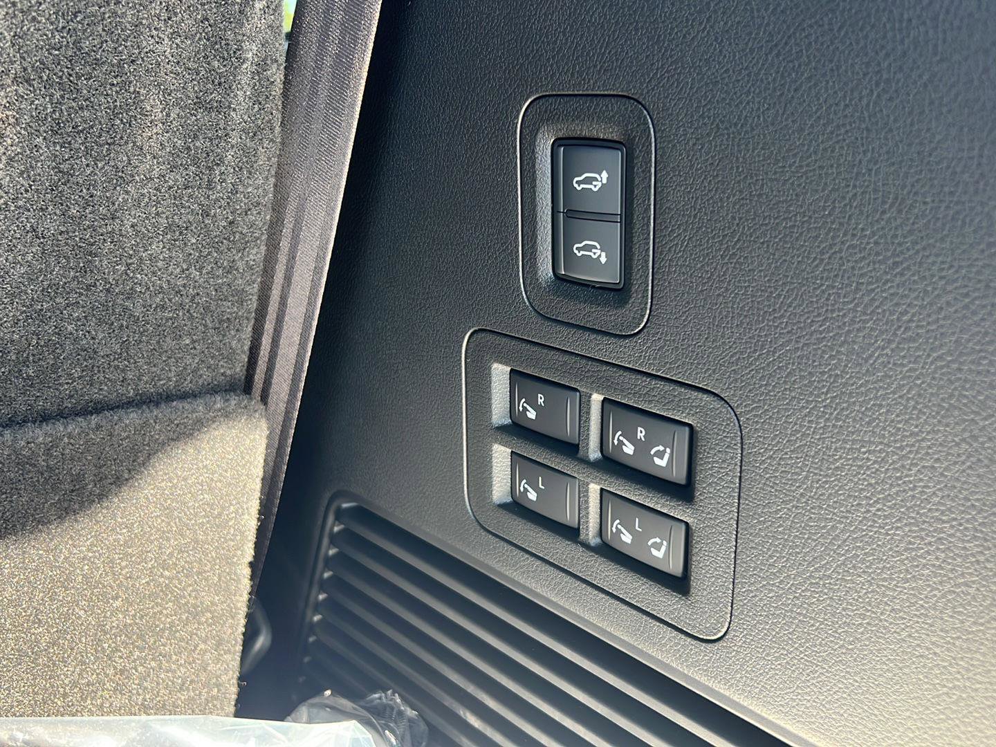 New 2026 Nissan Armada PRO-4X image 13